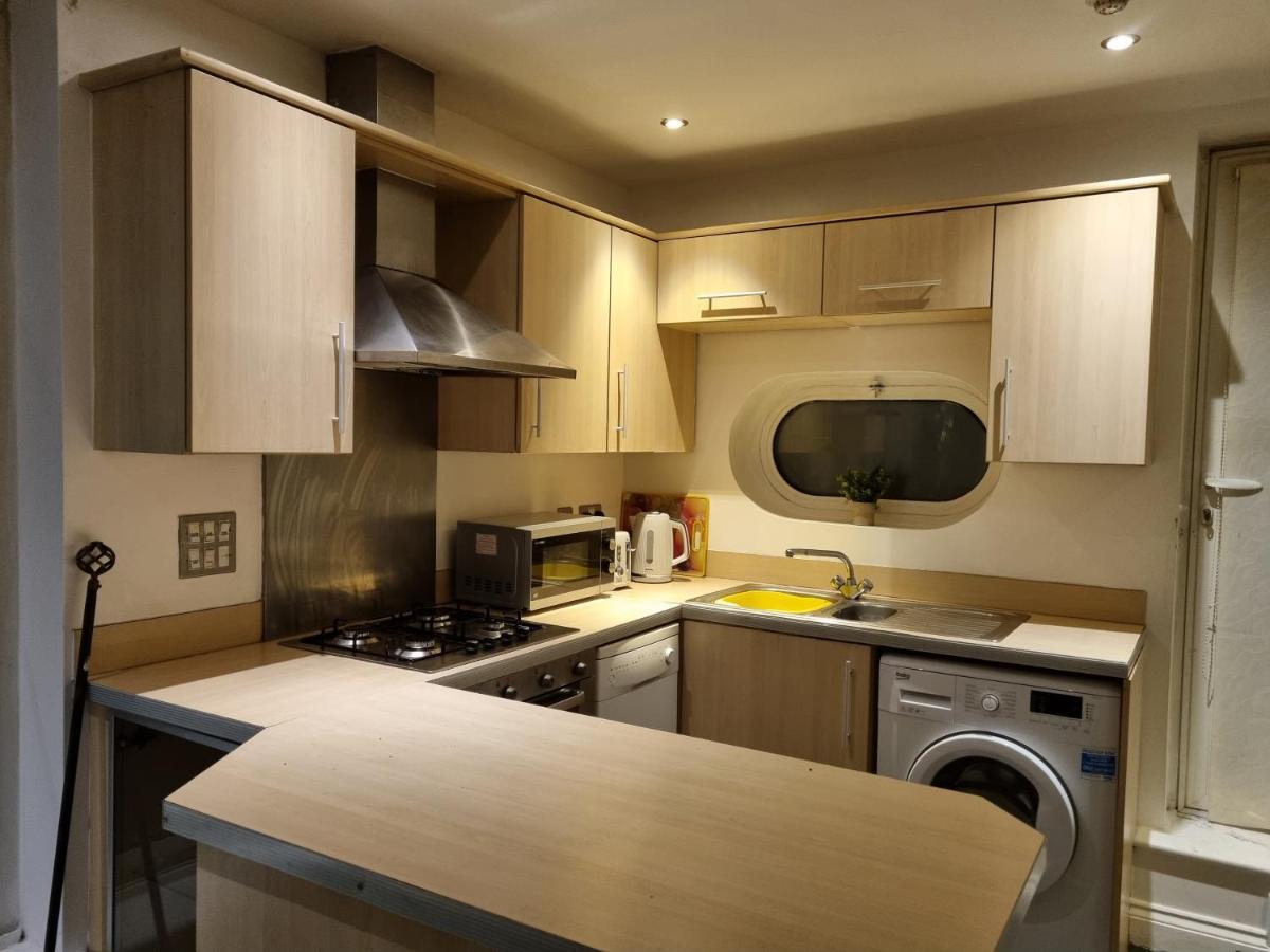 לייסטר Deluxe Apartment Sleeps Up To 6 מראה חיצוני תמונה