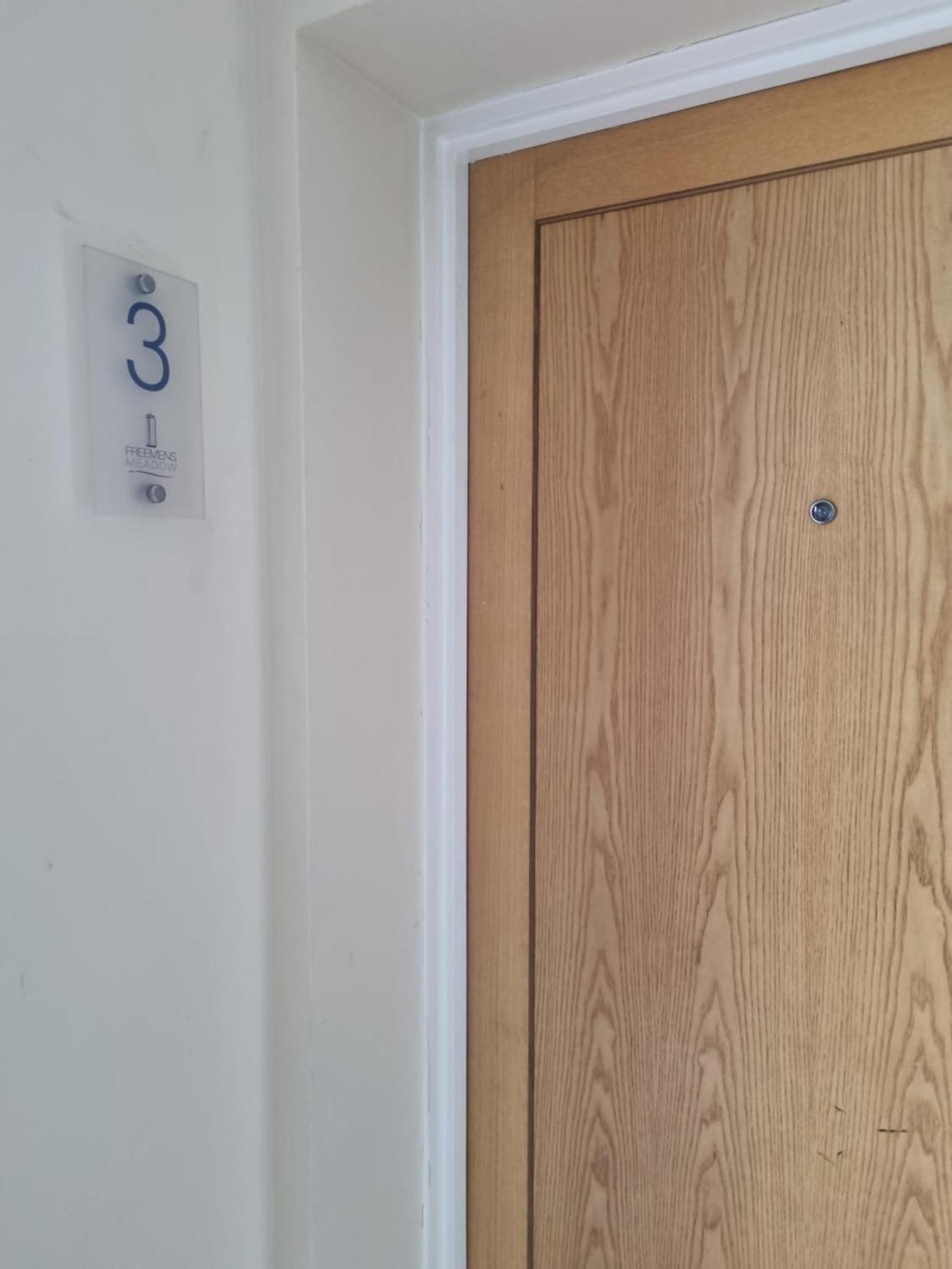 לייסטר Deluxe Apartment Sleeps Up To 6 מראה חיצוני תמונה